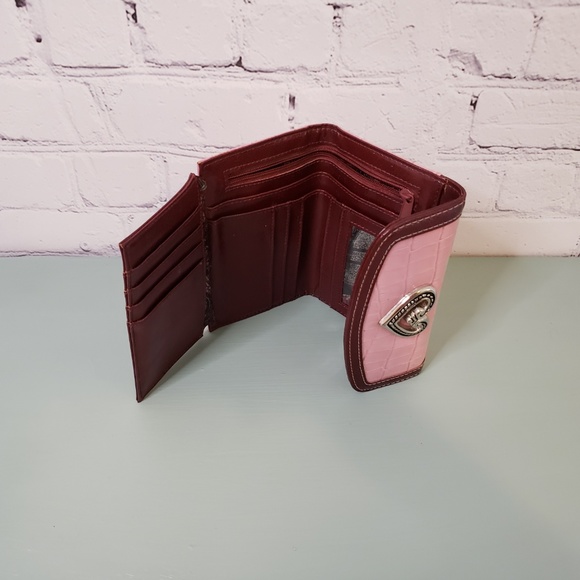 Pink Wallet - Picture 5 of 8